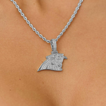 Colgante de micro logo oficial de la NFL de los Carolina Panthers en oro blanco
