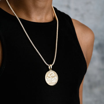 Colgante oficial de moneda de la NFL de Los Angeles Rams en oro amarillo