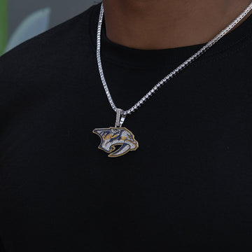 Nashville Predators Official NHL Logo Pendant in White Gold