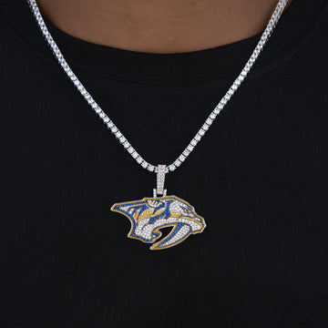 Nashville Predators Official NHL Logo Pendant in White Gold