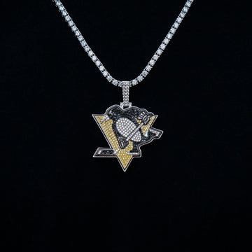 Colgante con el logo oficial de los Pittsburgh Penguins de la NHL en oro blanco