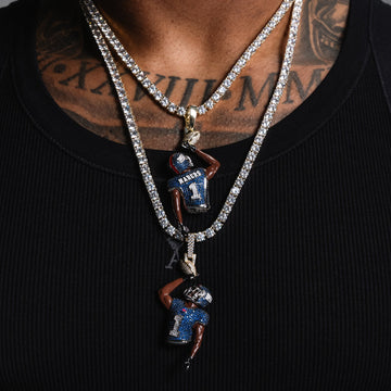 Malik Nabers One Handed Catch Pendant in Yellow Gold