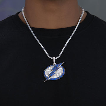 Colgante con el logotipo oficial de la NHL de los Tampa Bay Lightning en oro blanco