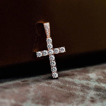 Cruz de diamante en oro rosa