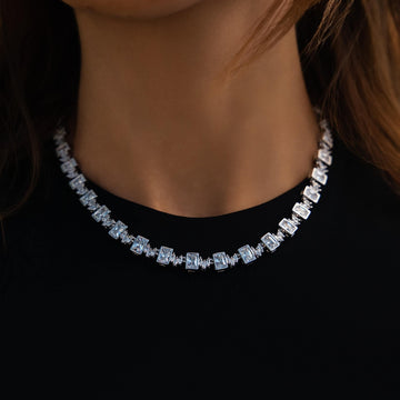 Cadena de tenis con diamantes de talla cuadrada en oro blanco