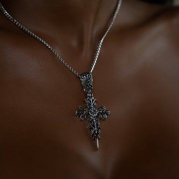 Motivo Drago Cross Pendant