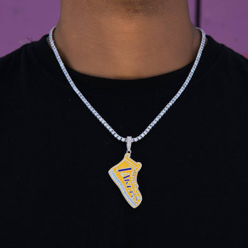 Dije de zapatilla oficial de la NBA de Los Angeles Lakers en oro blanco