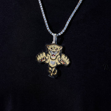 Colgante con el logotipo oficial del Clásico de Invierno de la NHL de los Florida Panthers en oro blanco