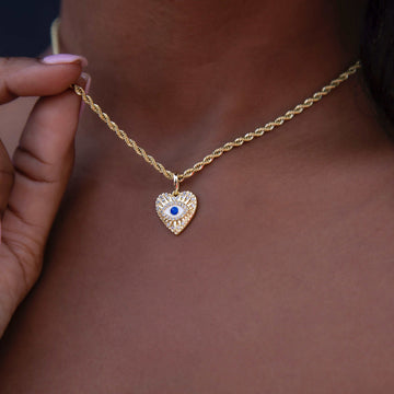 Colgante Corazón Ojo Turco Pequeño Pavé en Oro
