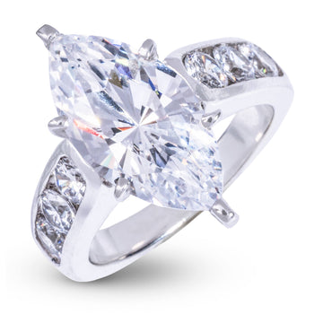 Anillo de compromiso Marquis Stone con diamante de laboratorio grueso en platino