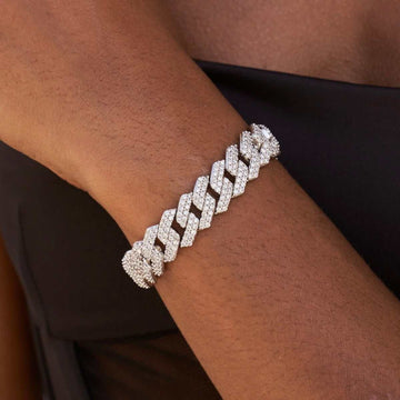 Brazalete de eslabones con diamantes en engaste de garra de oro blanco - 12 mm