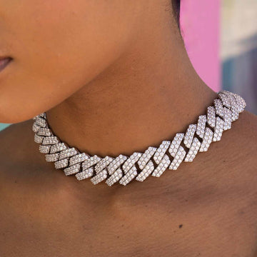 Diamond Prong Link Necklace in White Gold - 19mm
