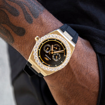 Bisel dorado Alpha Era de 42MM con correa de caucho