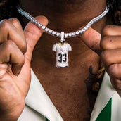 Colgante de la camiseta de Aaron Jones de los Green Bay Packers