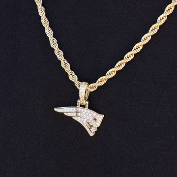 Colgante con micro logotipo oficial de la NFL de los New England Patriots - Oro amarillo