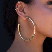 Pendientes de aro tubulares grandes de oro macizo de 14k