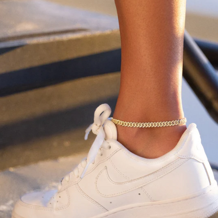 Elegance at Your Feet: The Timeless Charm of 14k Gold Anklets