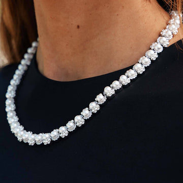 Cadena de Perlas Agrupadas en Oro Blanco - 10MM