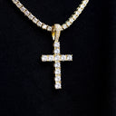 Cruz de diamante en oro amarillo