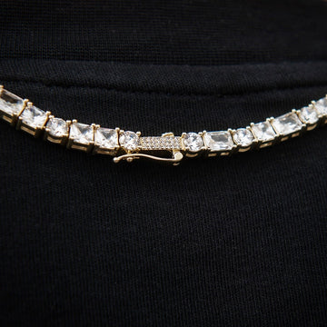 Multi Stone Lariat Chain in Yellow Gold