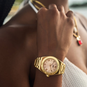 Fluted Bezel Alpha Era in Yellow Gold