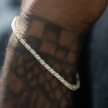 Round Cut Tennis Bracelet in Yellow Gold- 2mm