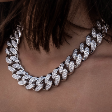 Collar de eslabones cubanos de oro blanco con diamantes - 19 mm