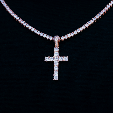 Cruz de diamante en oro rosa