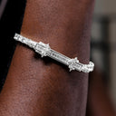 Brazalete tipo barra de baguette helado en oro blanco