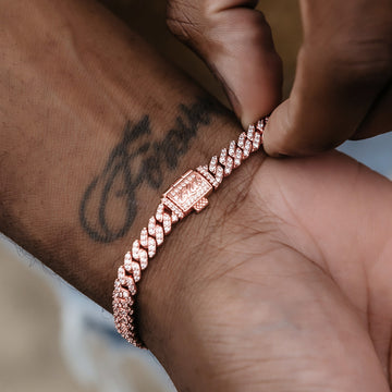 Pulsera Cubana de Micro Diamantes Engastados en Oro Rosa - 6mm