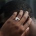 Anillo Cruz Gótica de Baguette de Diamantes en Vermeil de Oro Blanco