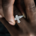 Anillo Cruz Gótica de Baguette de Diamantes en Vermeil de Oro Blanco