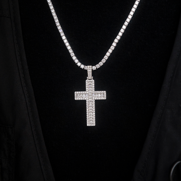 Colgante Cruz Baguette de Diamantes en Oro Blanco