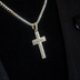 Colgante Cruz de Diamantes Baguette en Oro Amarillo