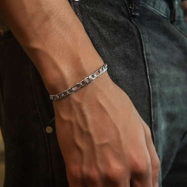 Figaro Bracelet in White Gold- 6mm- The GLD Shop