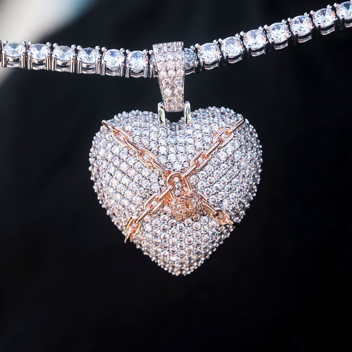Diamond Chained Heart Pendant – The GLD Shop