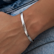 Herringbone Bracelet in White Gold- 4mm