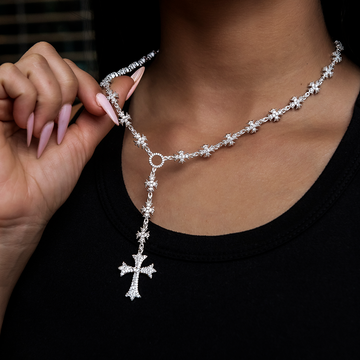 Collar de rosario con cruz ensanchada