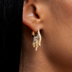 Pendientes de aro de diamantes en forma de llama