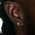 Pendientes de botón de moissanita redondos de 3 mm con pavé en vermeil de oro amarillo