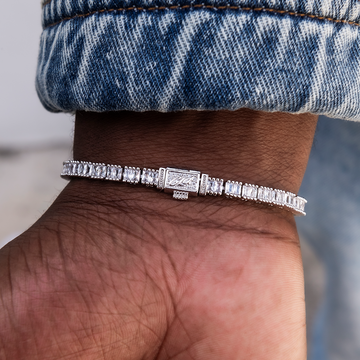 Pulsera de tenis de diamantes baguette en oro blanco - 3 mm