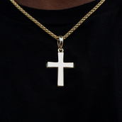Simple Cross Pendant in Yellow Gold