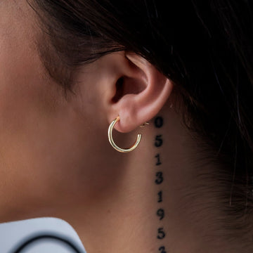Plain Hoop Earrings in Yellow Gold