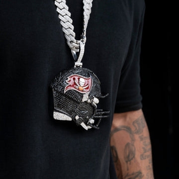 Dije gigante del casco oficial de la NFL de los Tampa Bay Buccaneers