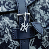 New York Yankees Official MLB Micro Logo Clip On Charm Pendant in White Gold