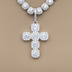 Colgante de oro blanco con cruz de piedra talla cojín