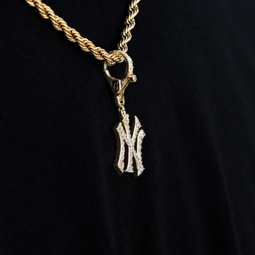 New York Yankees Official MLB Micro Logo Clip On Pendant in Yellow Gold