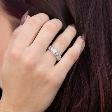 GLD Bezel Star Ring in White Gold Vermeil