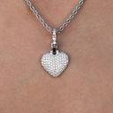 Colgante con dije tipo clip Pave Heart en oro blanco