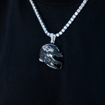 Colgante de casco de los Baltimore Ravens 2025 - Oro blanco
